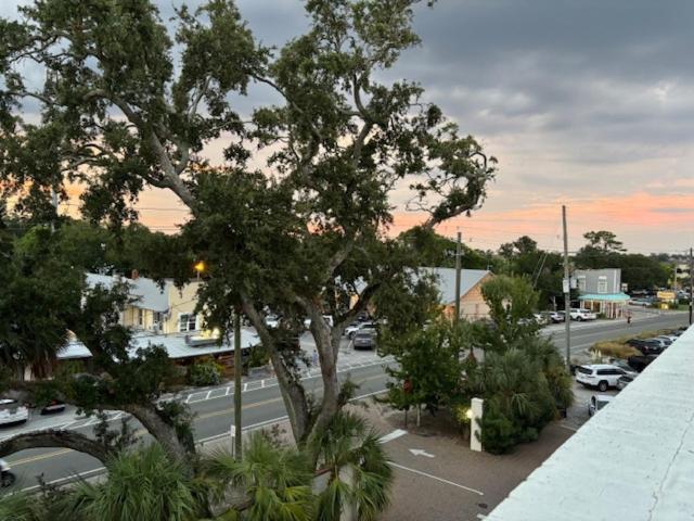 Hotel Simone (Adults Only) St. Simons Island Eksteriør bilde